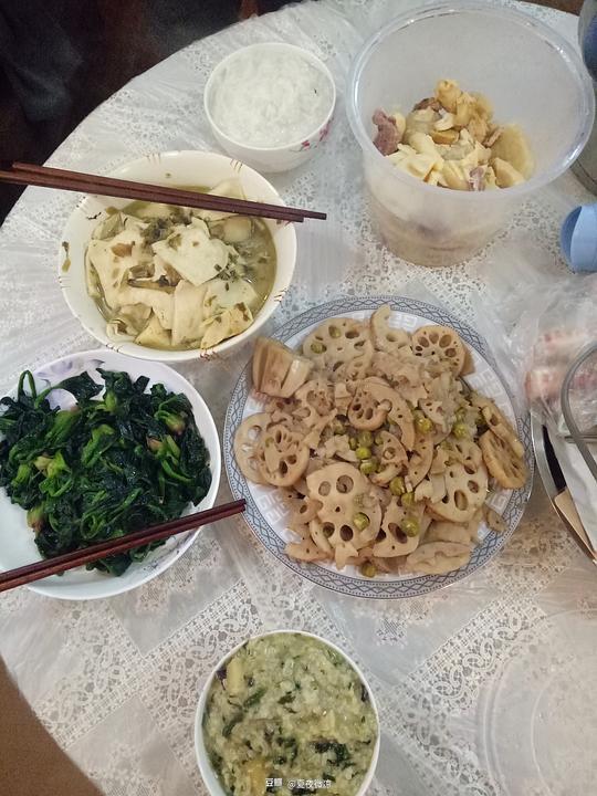 做菜的照片,照片中的美食故事